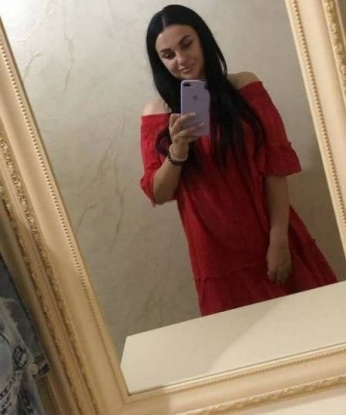 У меня есть богатый опыт и я готова доставить тебе незабываемое удовольствие. Мои услуги включают классический и эротический массаж, оральные ласки и глубокий минет. Я осуществлю все твои фантазии и подарю тебе море удовольствия. Мои клиенты всегда остаются довольными и говорят о моем профессионализме и нежности. В моей компании ты почувствуешь себя особенным и желанным. Гарантирую полную конфиденциальность и уютную атмосферу. Для твоего удобства, я приглашаю на встречи в своей уютной квартире в Москве. Ожидаю встречи с тобой, чтобы погрузиться в мир наслаждения и релаксации. 🌟💋🔥 Влада
